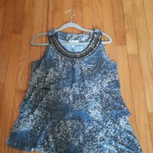 Sleeveless shutter blouse